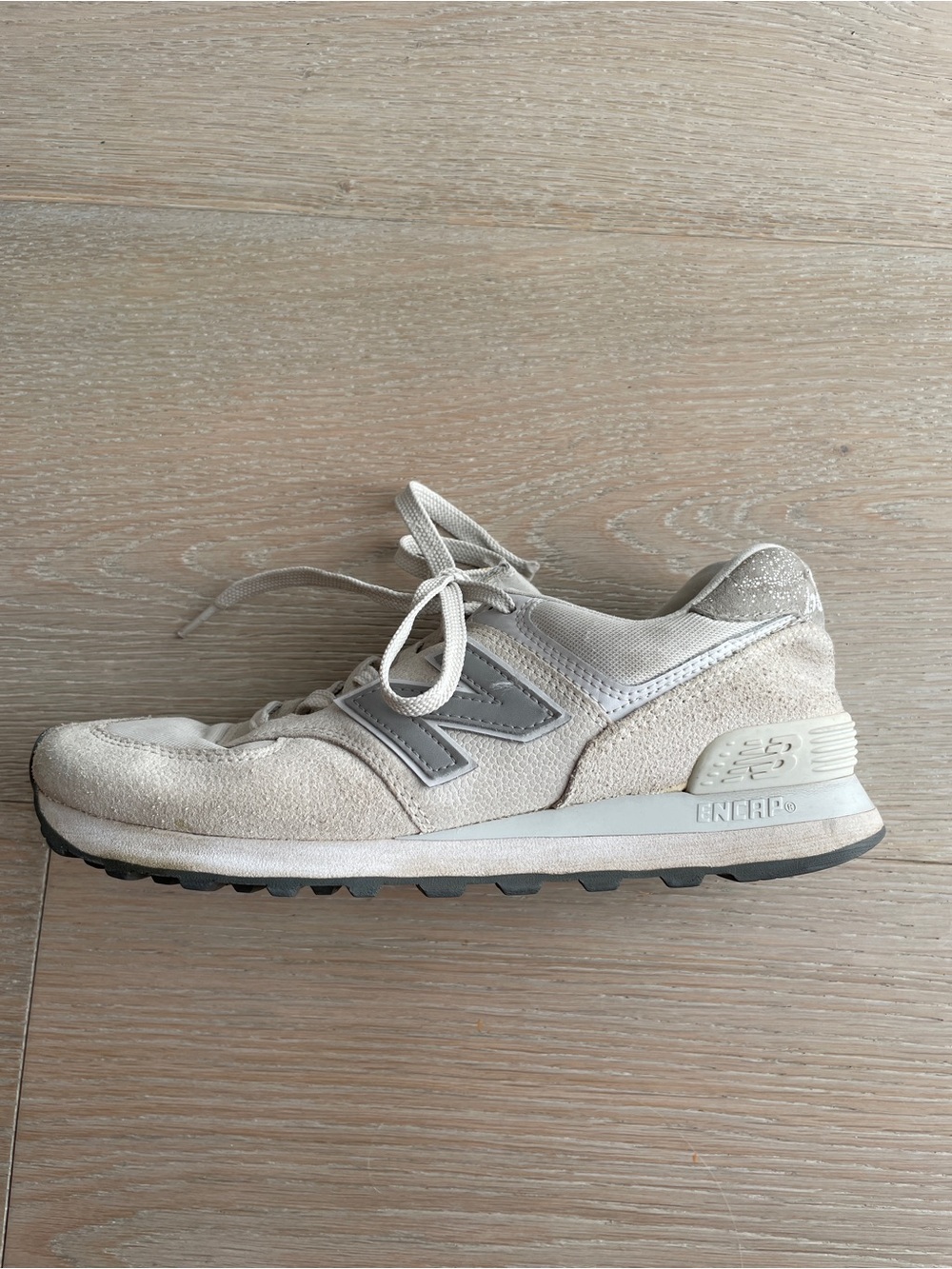 New balance 574 Women’s 8 - Picture 3 of 9